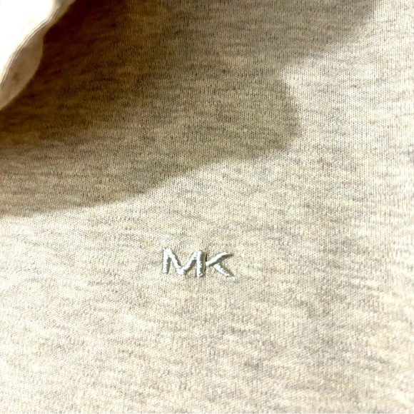 MICHAEL KORS Men’s Polo - Timeless Style for Every Occasion - Picture 4 of 4